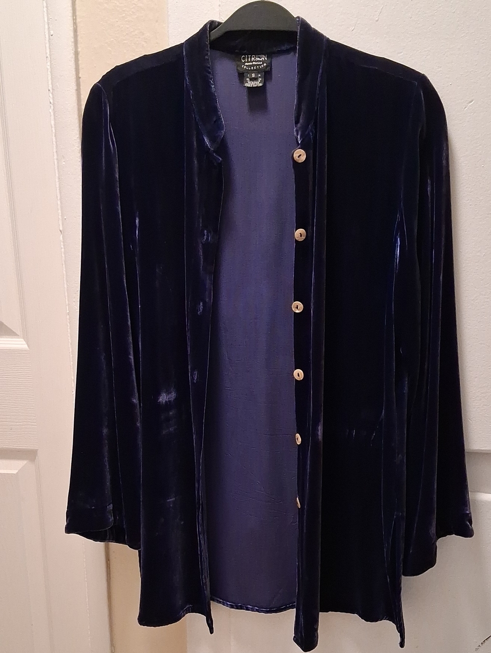 Citron Velvet Button-Front Robe Jacket in Navy